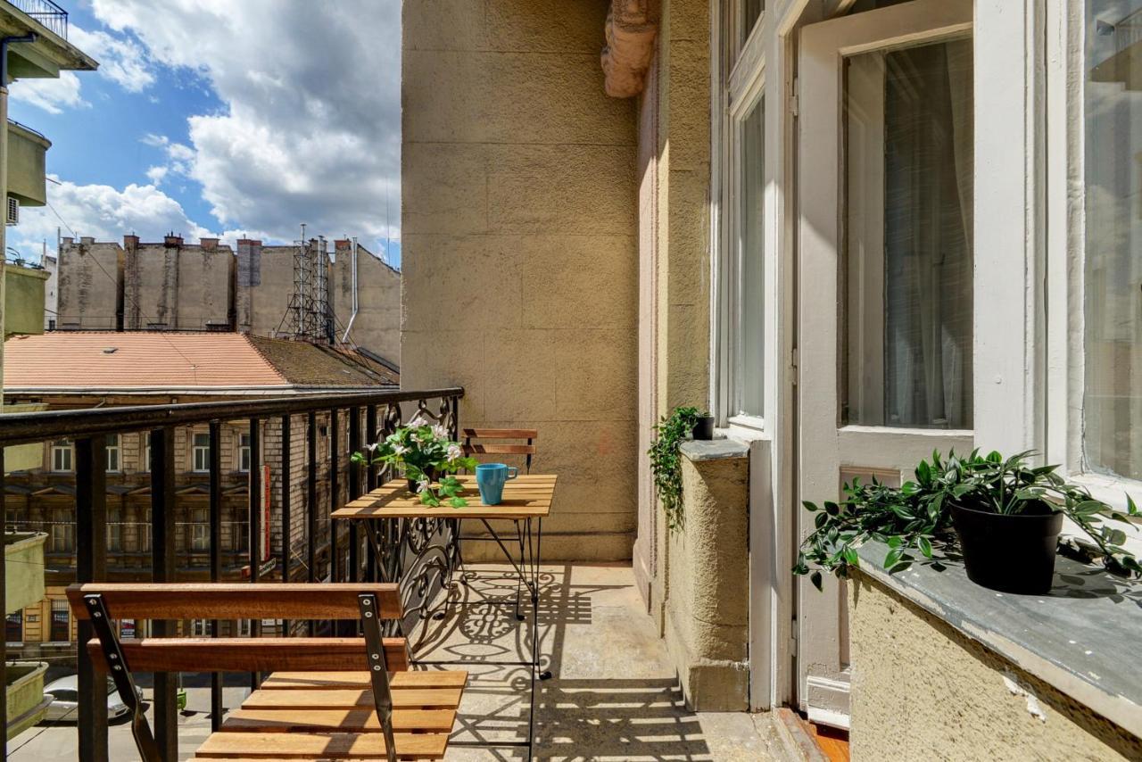 Akacfa 7 City Center Beautiful Apartment Budapest Bagian luar foto