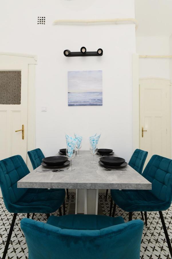 Akacfa 7 City Center Beautiful Apartment Budapest Bagian luar foto